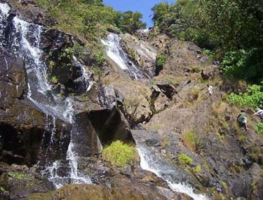 Hosagosu_Falls_Climb